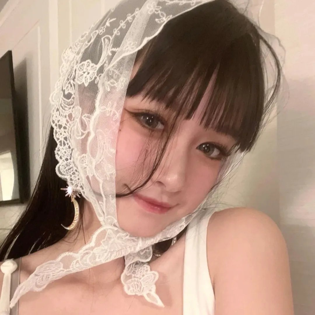 目击风暴 封面